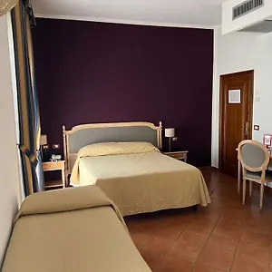 Ξενοδοχείο Bologna